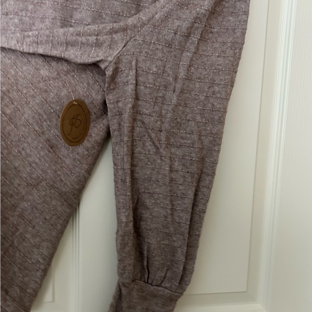 New with tags- Stylish Long Sleeve Top in Taupe - Picture 3 of 4